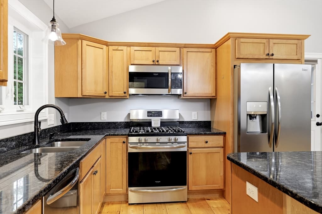 Single Family Residence at 4 Depot Street, Belchertown MA 01007, Belchertown, photo 18 of 41
