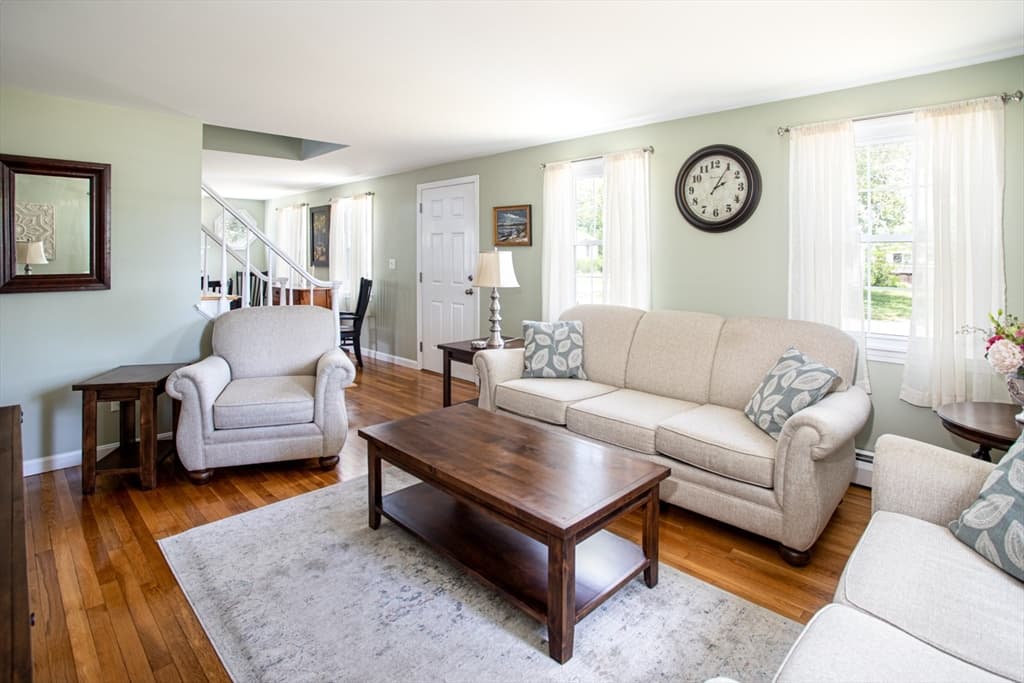 100 Sycamore St, Swansea MA 02777 photo 27