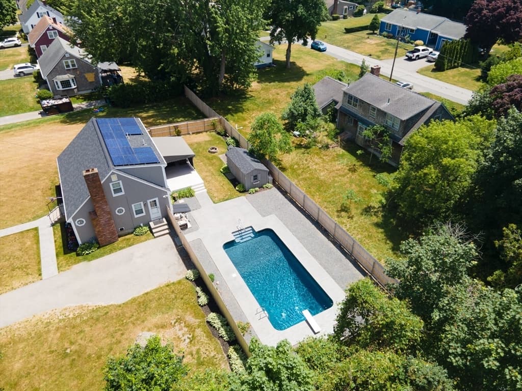 100 Sycamore St, Swansea MA 02777 photo 6