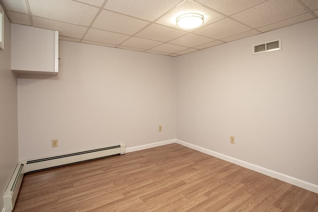 100 Sycamore St, Swansea MA 02777 photo 42
