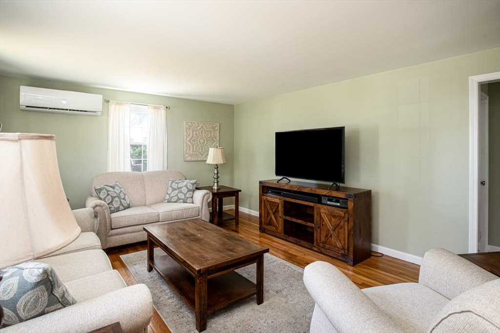 100 Sycamore St, Swansea MA 02777 photo 26