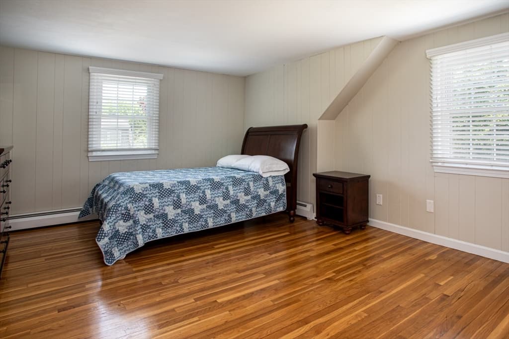 100 Sycamore St, Swansea MA 02777 photo 32