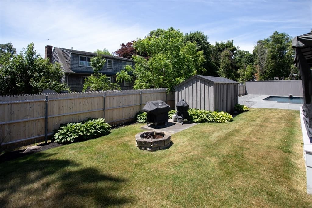100 Sycamore St, Swansea MA 02777 photo 10