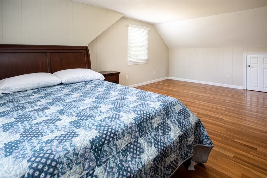 100 Sycamore St, Swansea MA 02777 photo 33