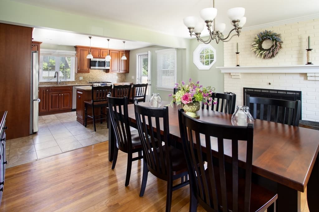 100 Sycamore St, Swansea MA 02777 photo 18