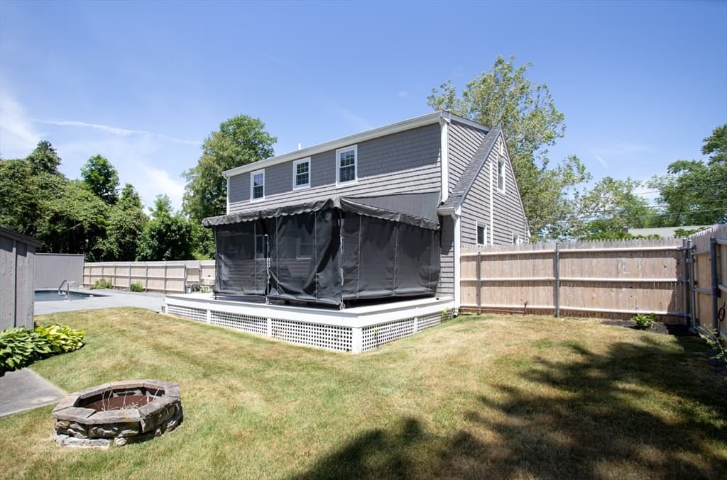 100 Sycamore St, Swansea MA 02777 photo 11