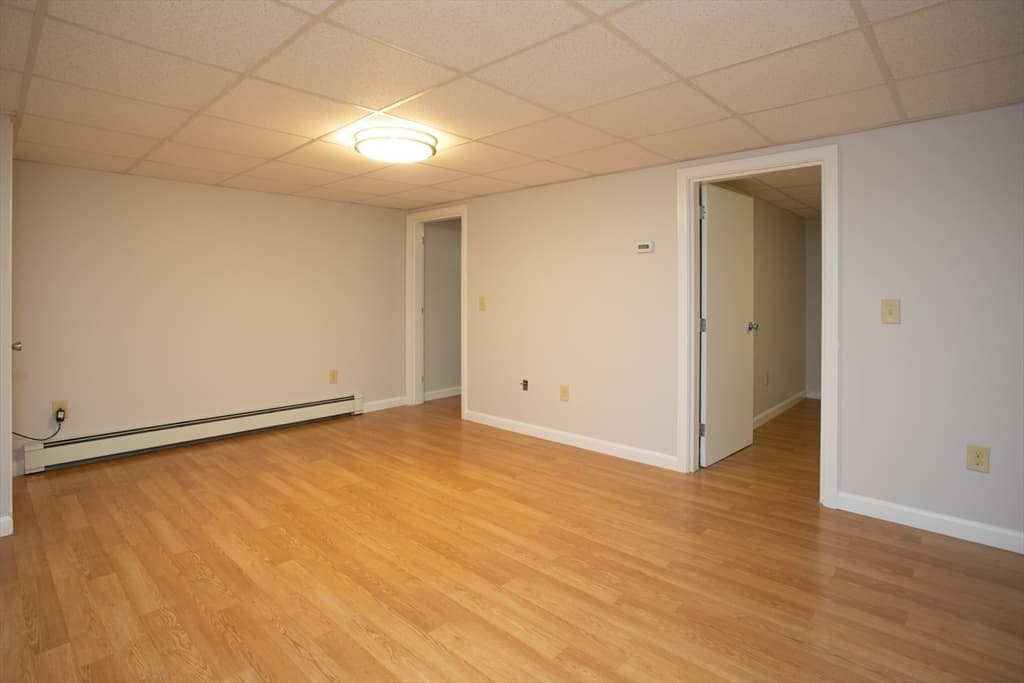 100 Sycamore St, Swansea MA 02777 photo 40