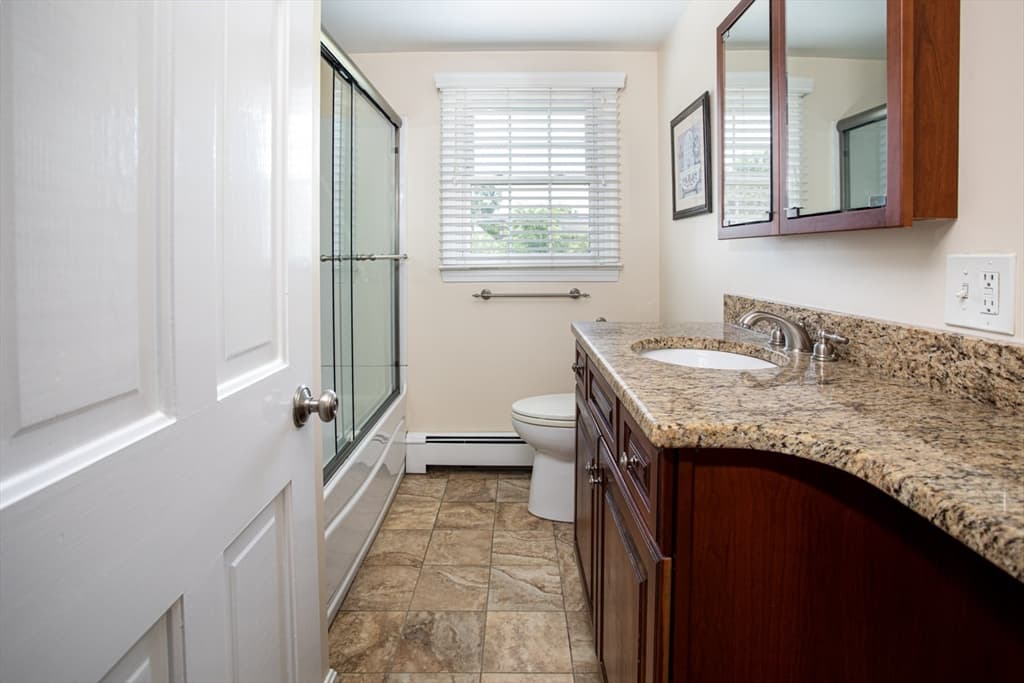 100 Sycamore St, Swansea MA 02777 photo 35