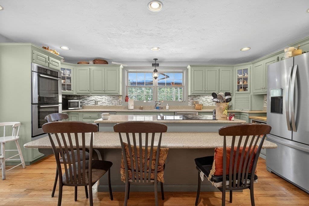 346 Judson St, Raynham MA 02767 photo 7