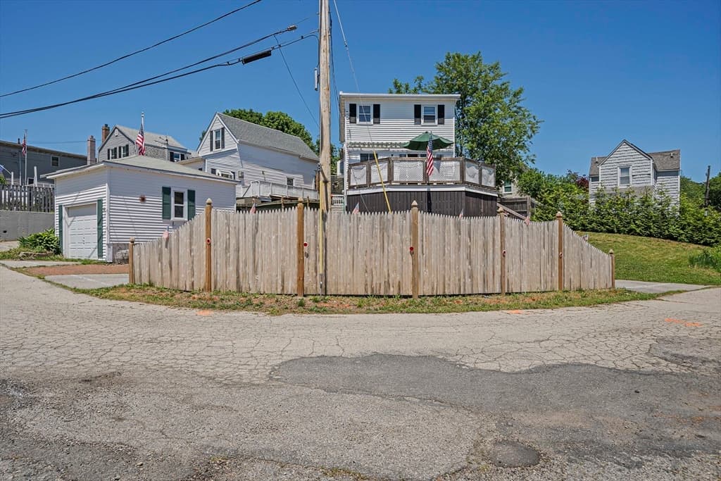 Single Family Residence at 16 Pequot Rd, Weymouth MA 02191, photo 27 of 36