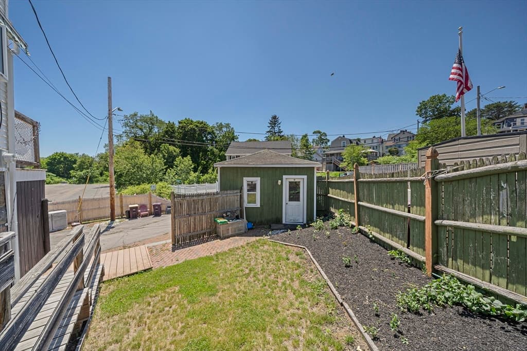 Single Family Residence at 16 Pequot Rd, Weymouth MA 02191, photo 26 of 36
