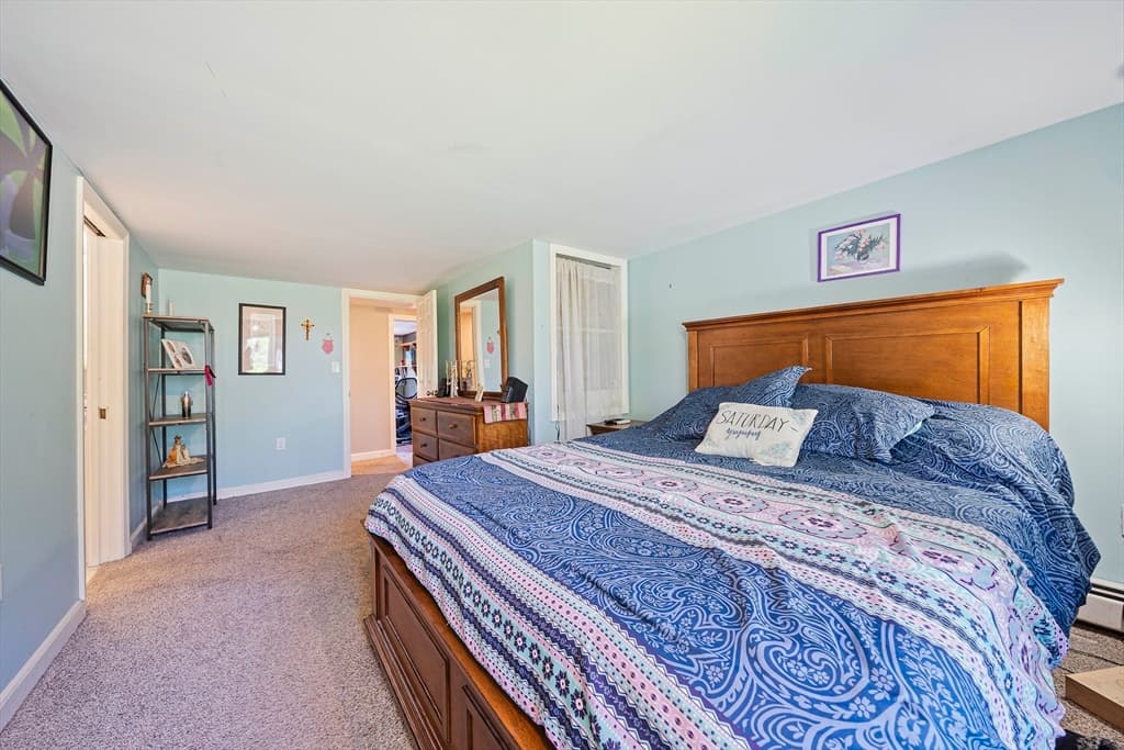 Single Family Residence at 16 Pequot Rd, Weymouth MA 02191, photo 18 of 36