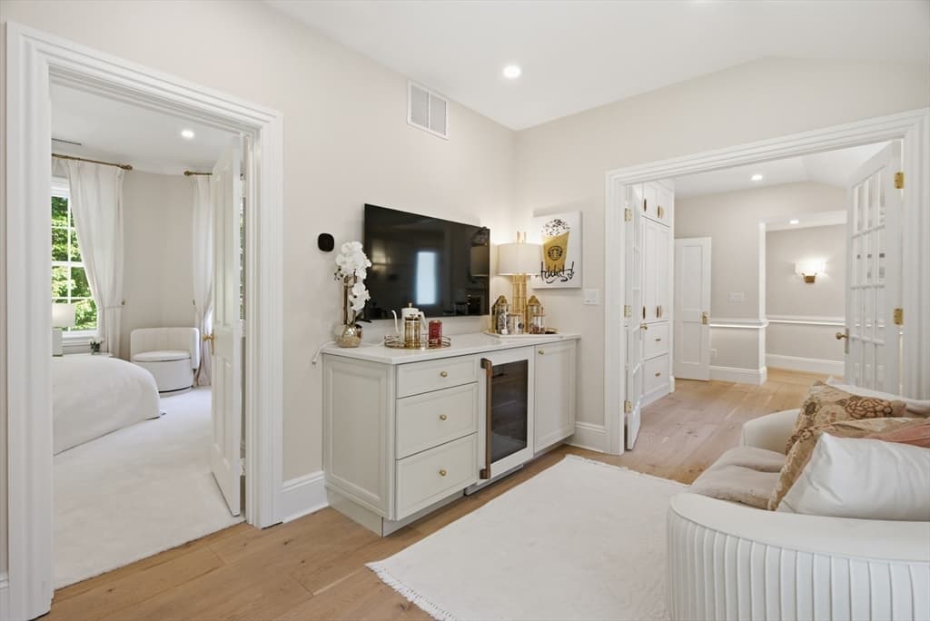 Multi Family at 31 B0yles Street, Beverly MA 01915, Beverly, photo 33 of 41