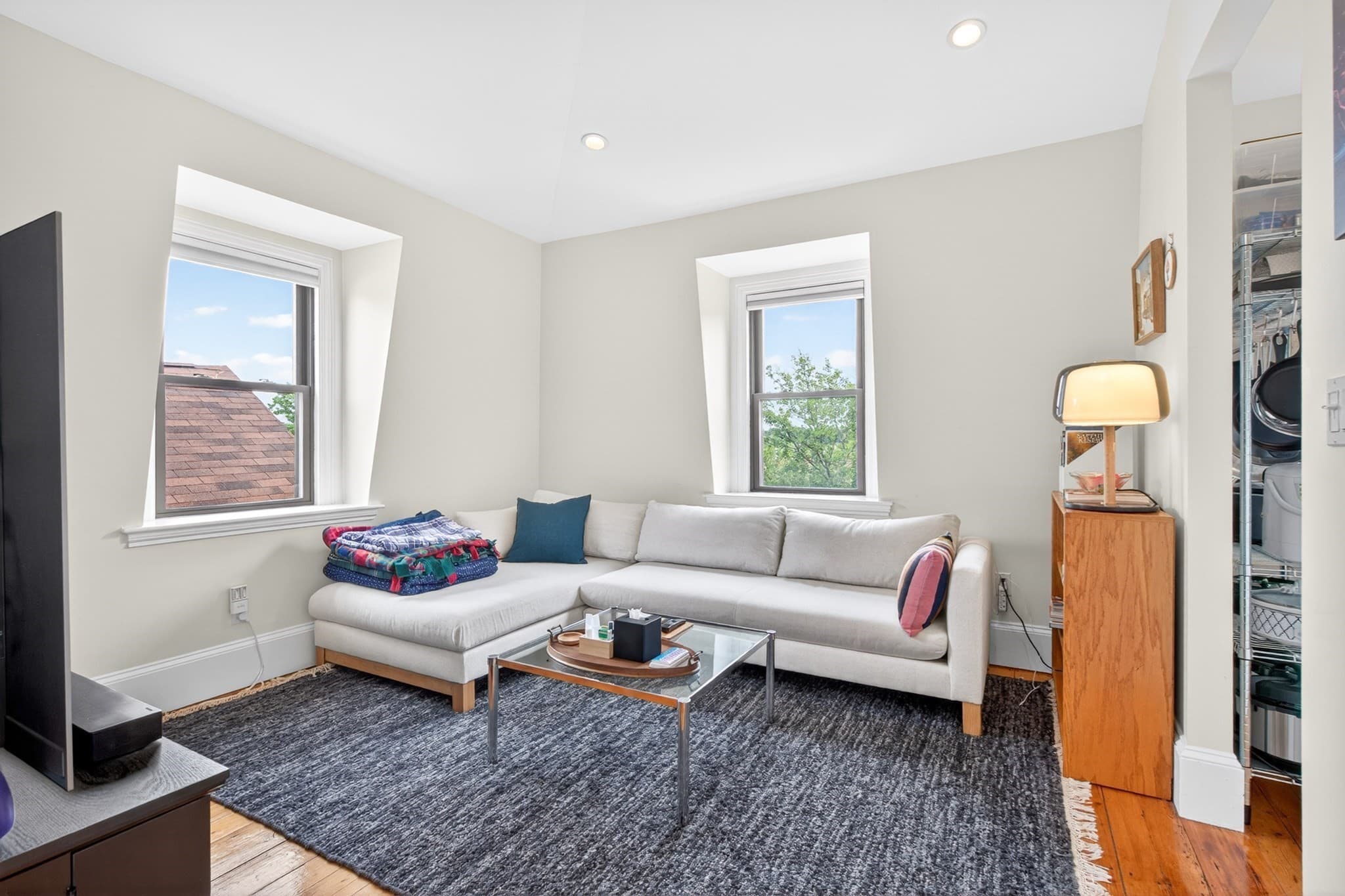 Condominium at 113 Chestnut Ave # 3, Boston MA 02130, photo 2 of 21