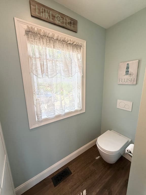 Single Family Residence at 121 Maple St, East Brookfield MA 01515, photo 11 of 40
