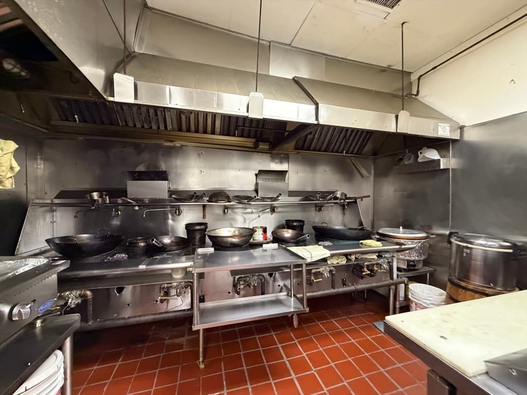 139 Green St, Worcester MA 01604 photo 9
