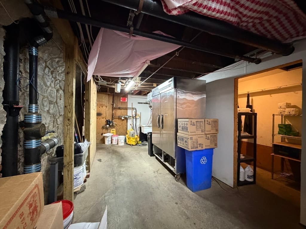 139 Green St, Worcester MA 01604 photo 14