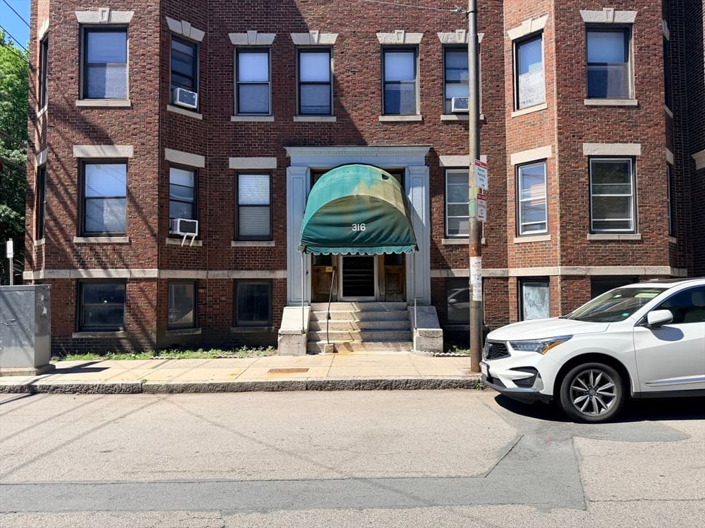 Condominium at 316 Summit Ave # 5, Boston MA 02135, photo 14 of 15