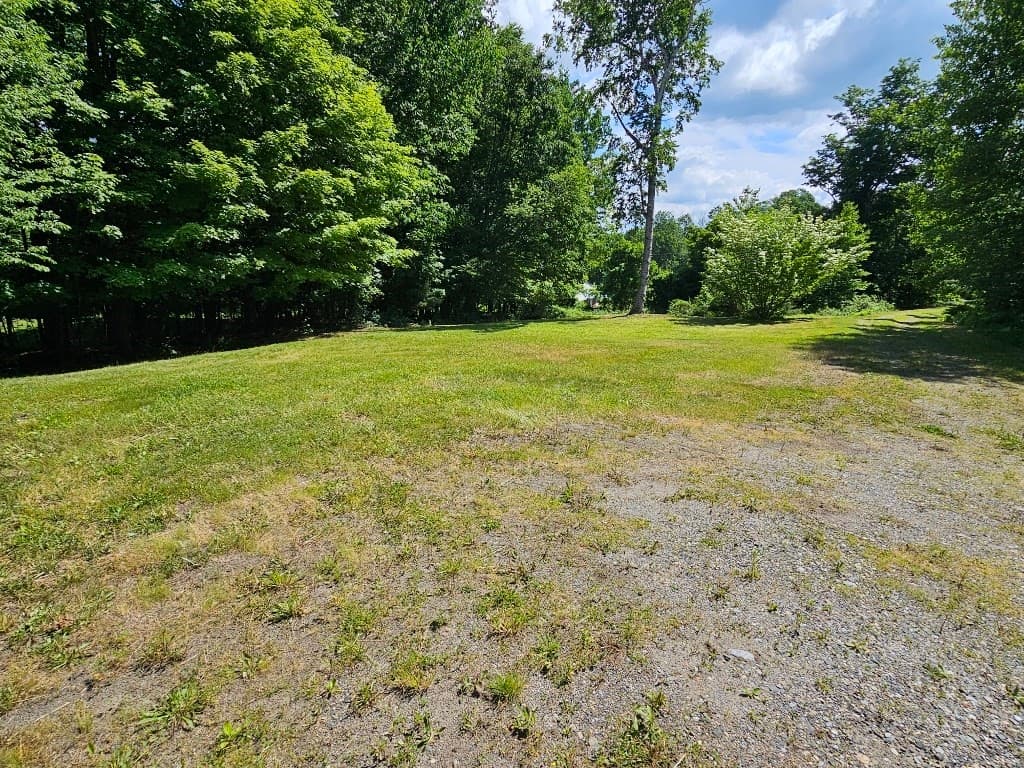 Single Family Residence at 356 E Hill Rd, Leyden MA 01337, photo 8 of 24