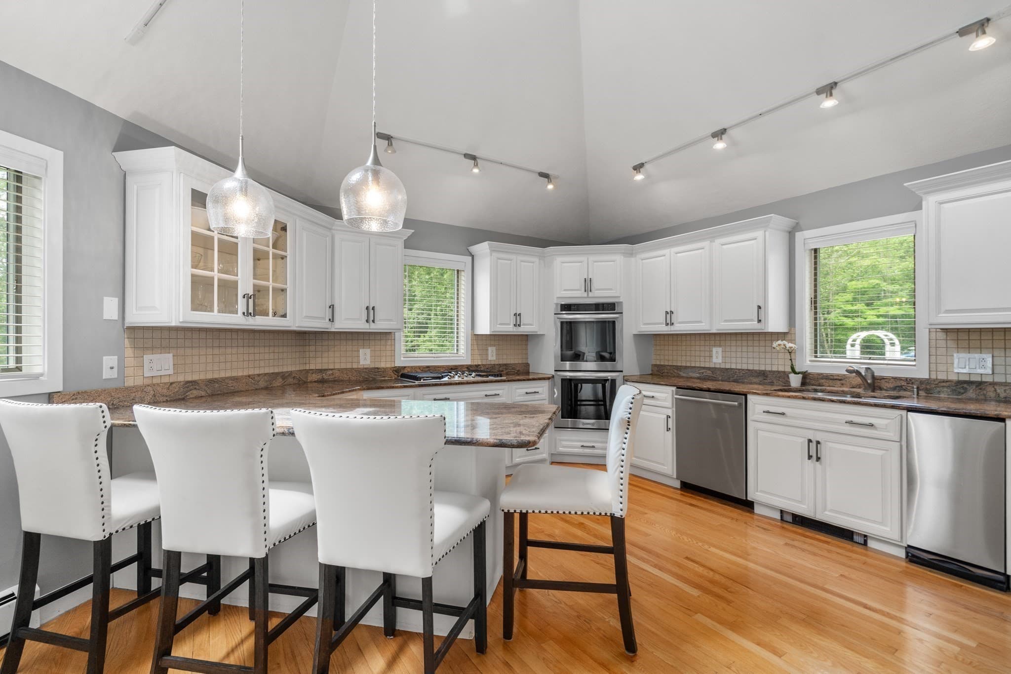 Single Family Residence at 21 Forest Lane, Manchester MA 01944, Manchester, photo 13 of 42