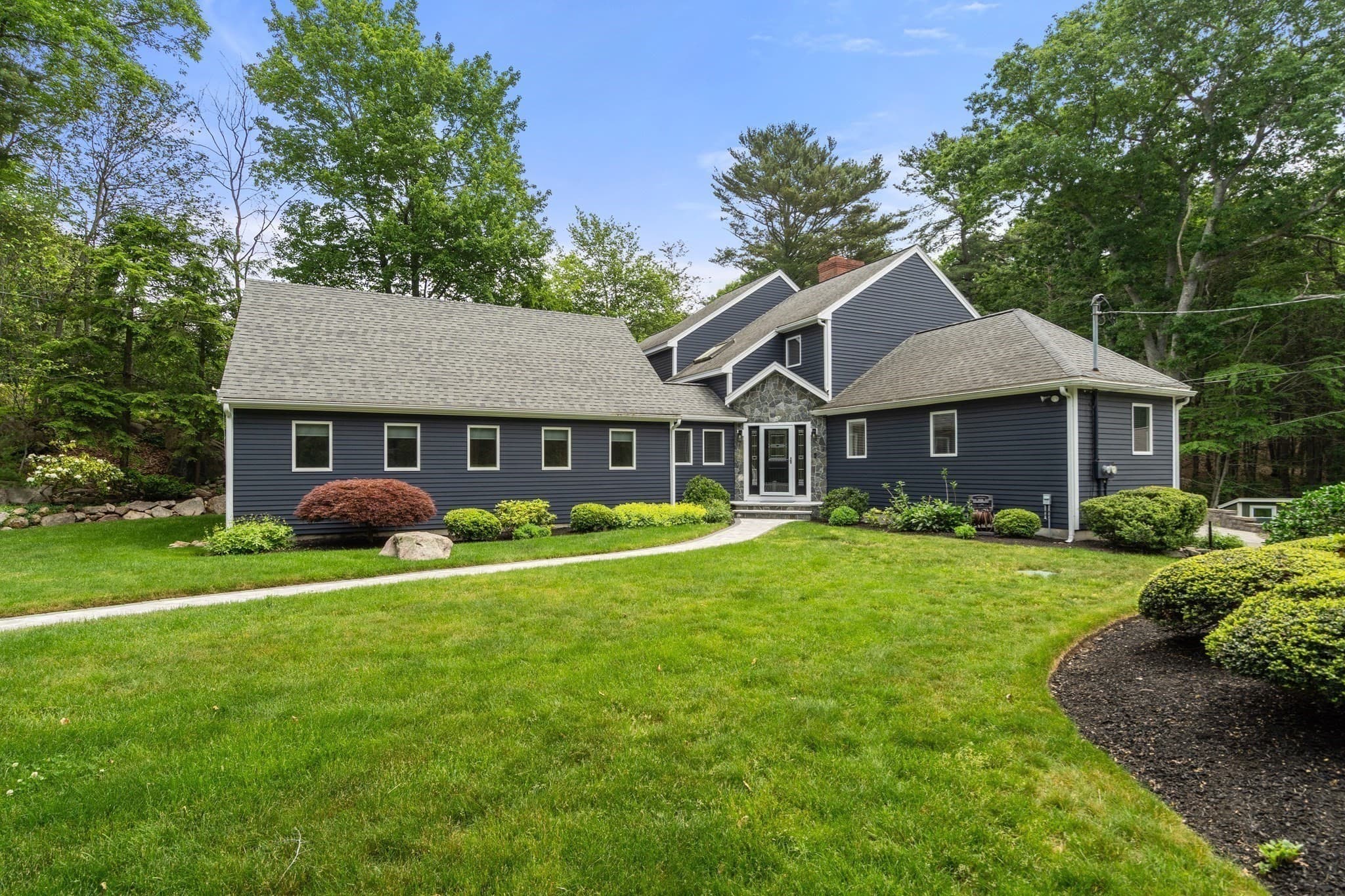 Single Family Residence at 21 Forest Lane, Manchester MA 01944, Manchester, photo 3 of 42