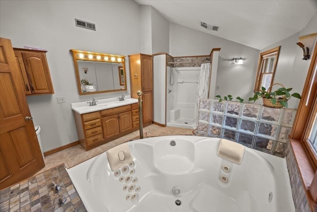 26 Brookings Dr, Kingston MA 02364 photo 10