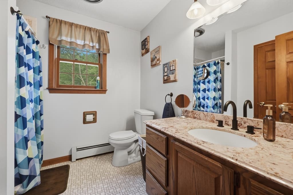 176 Will Thompson Way, Fitchburg MA 01420 photo 21