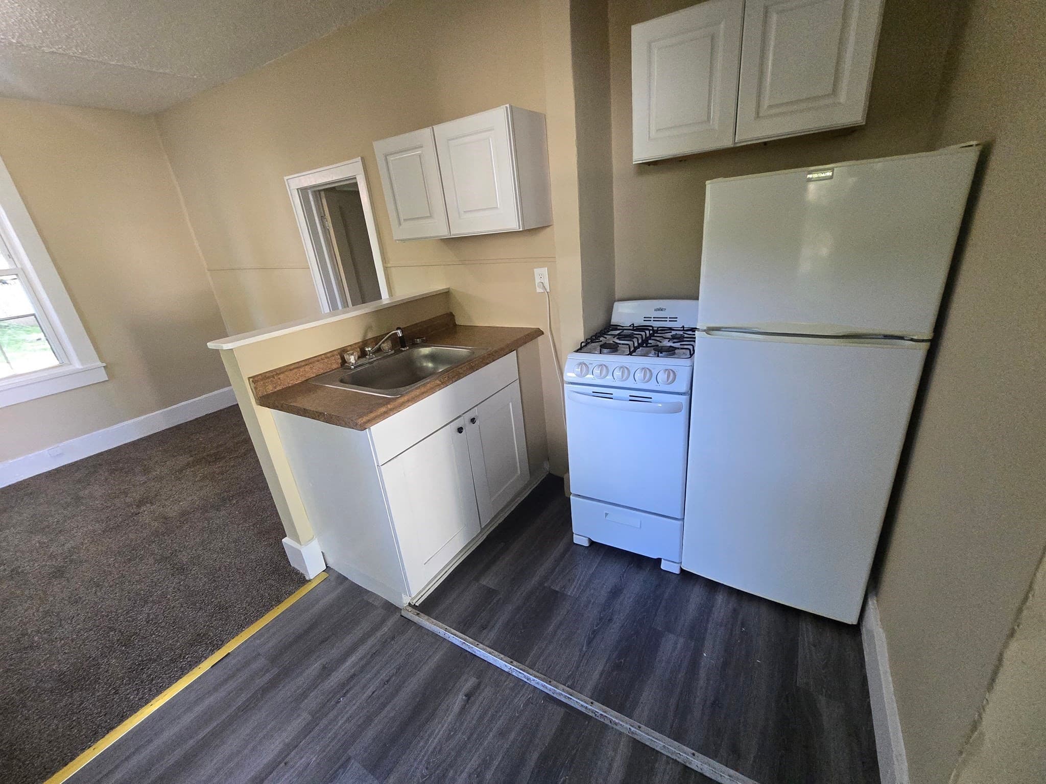 5+ Family - 5+ Units Up/Down at 162 Woodlawn Ave, Pittsfield MA 01201, photo 19 of 25