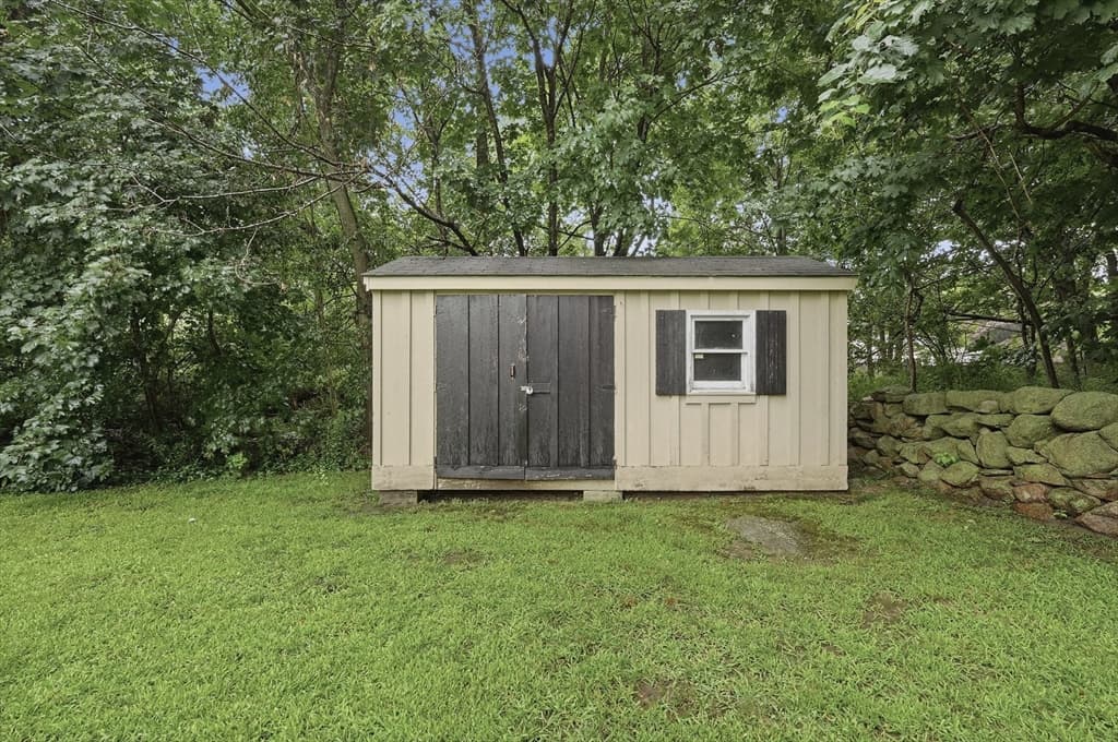 568 Lantern Ln, New Bedford MA 02740 photo 31