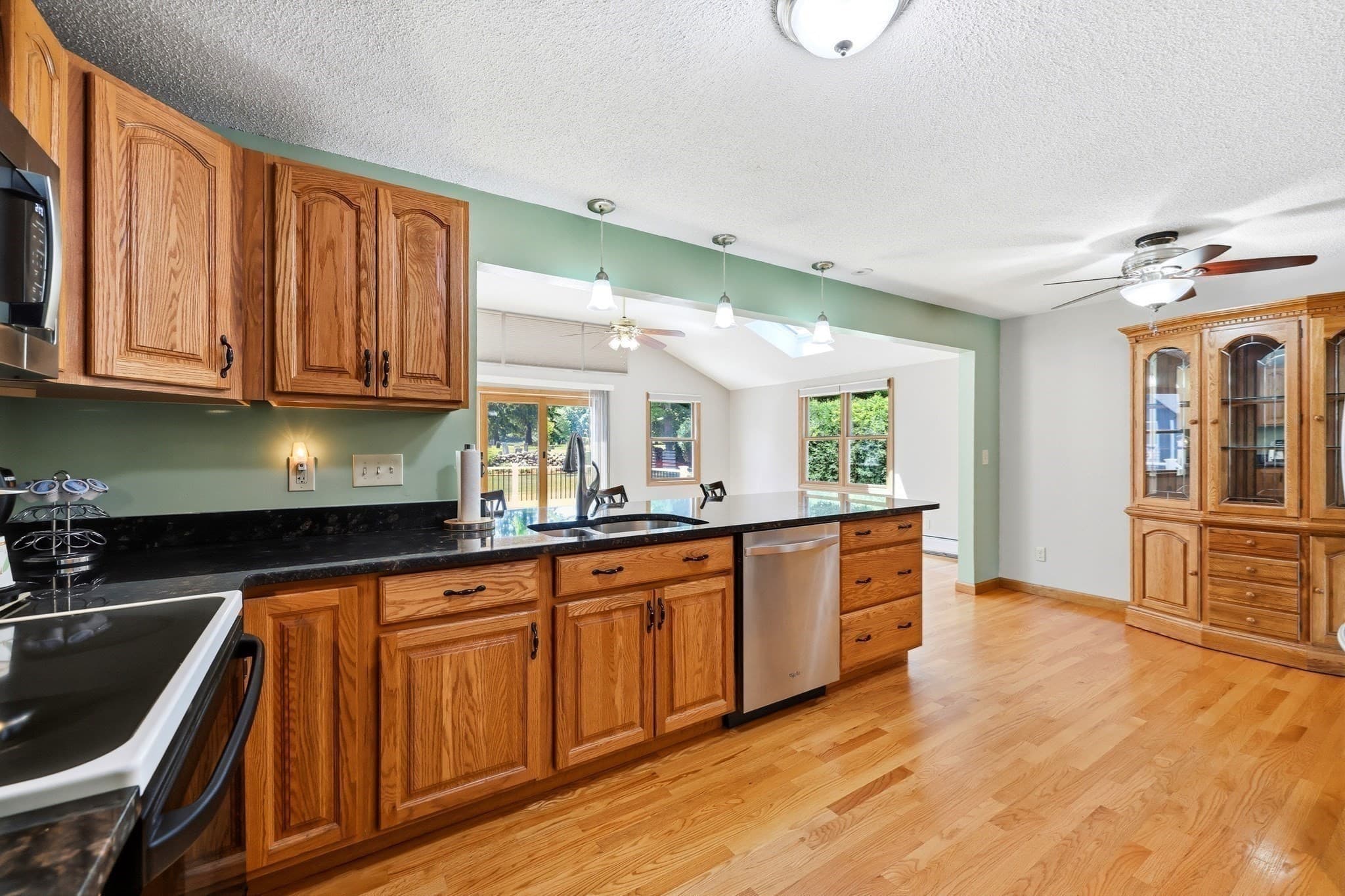 Single Family Residence at 15 Tiffany Lane, Northampton MA 01062, Northampton, photo 7 of 38