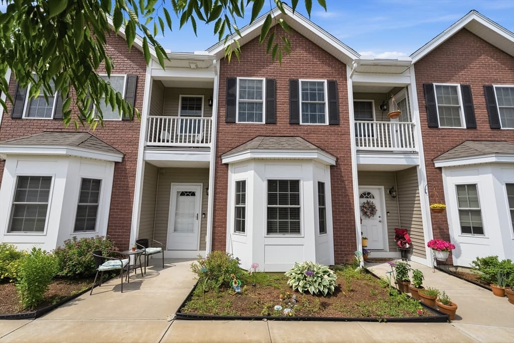 22 Hamel Way # 22, Haverhill MA 01835