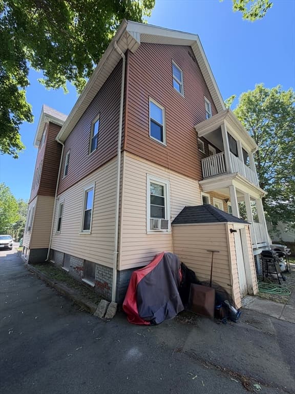 2 Hope St, Attleboro MA 02703 photo 4