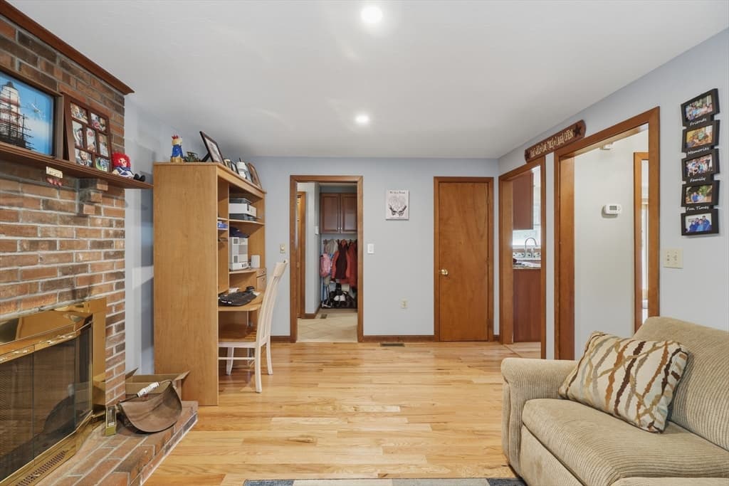 Single Family Residence at 35 Blueberry Hill, Webster MA 01570, Webster, photo 16 of 41