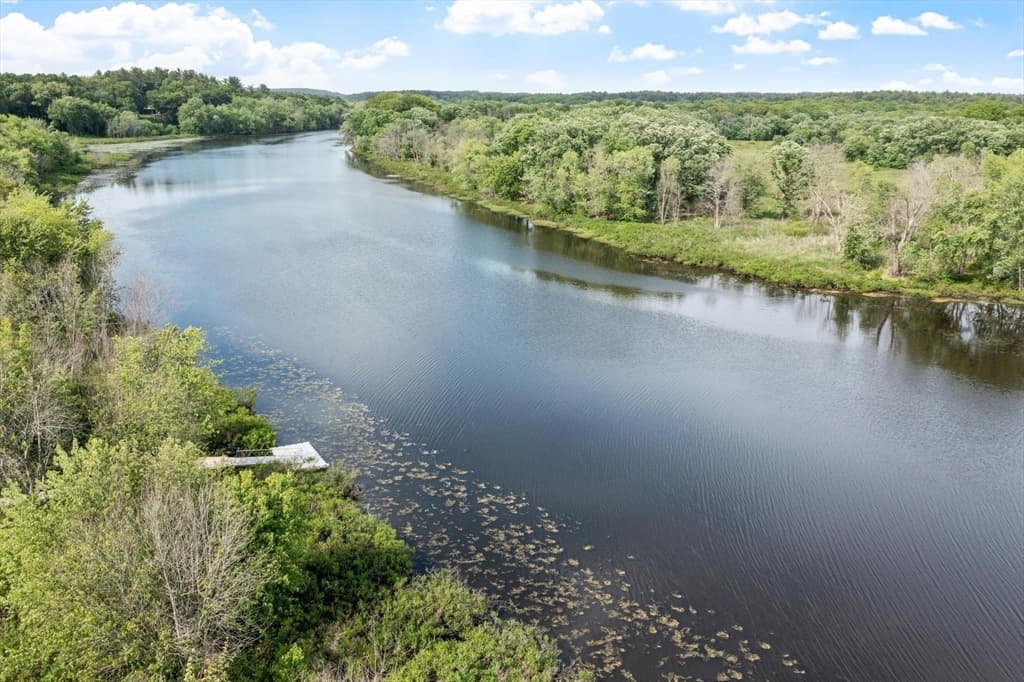 389 River Road, Carlisle MA 01741 photo 4
