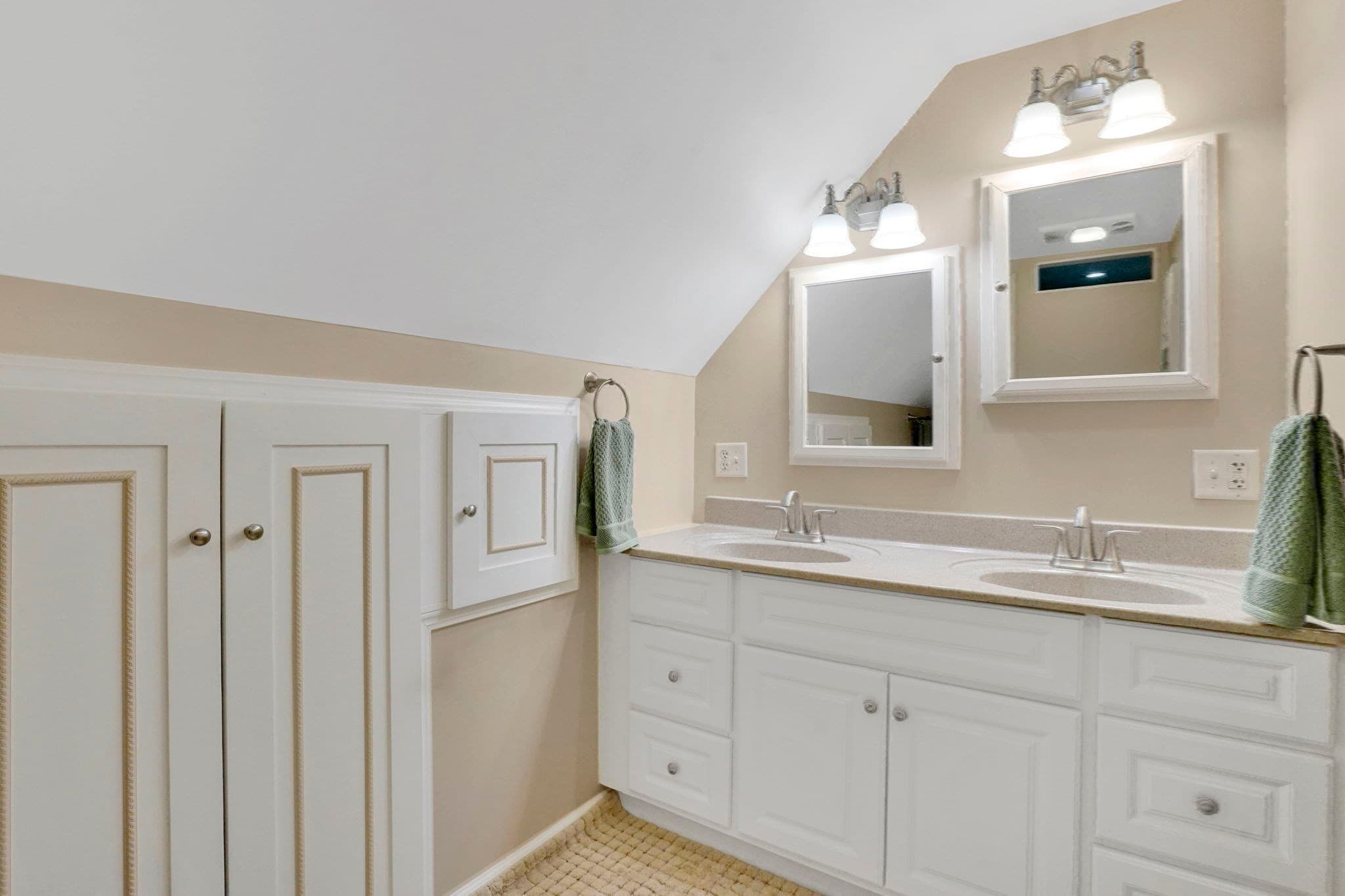 Single Family Residence at 55 Southampton Rd, Westhampton MA 01027, photo 16 of 31