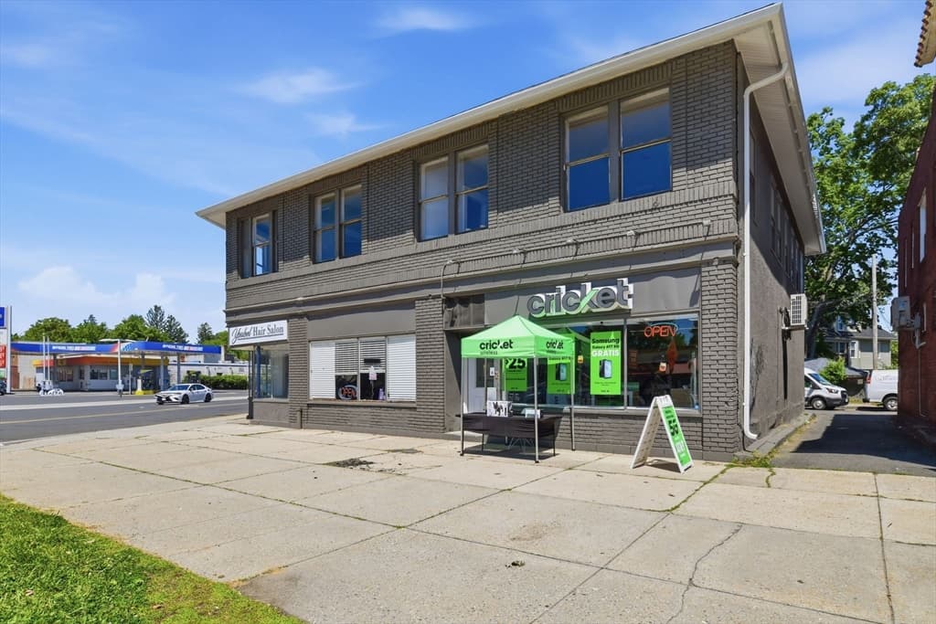 752 Sumner Ave, Springfield MA 01108