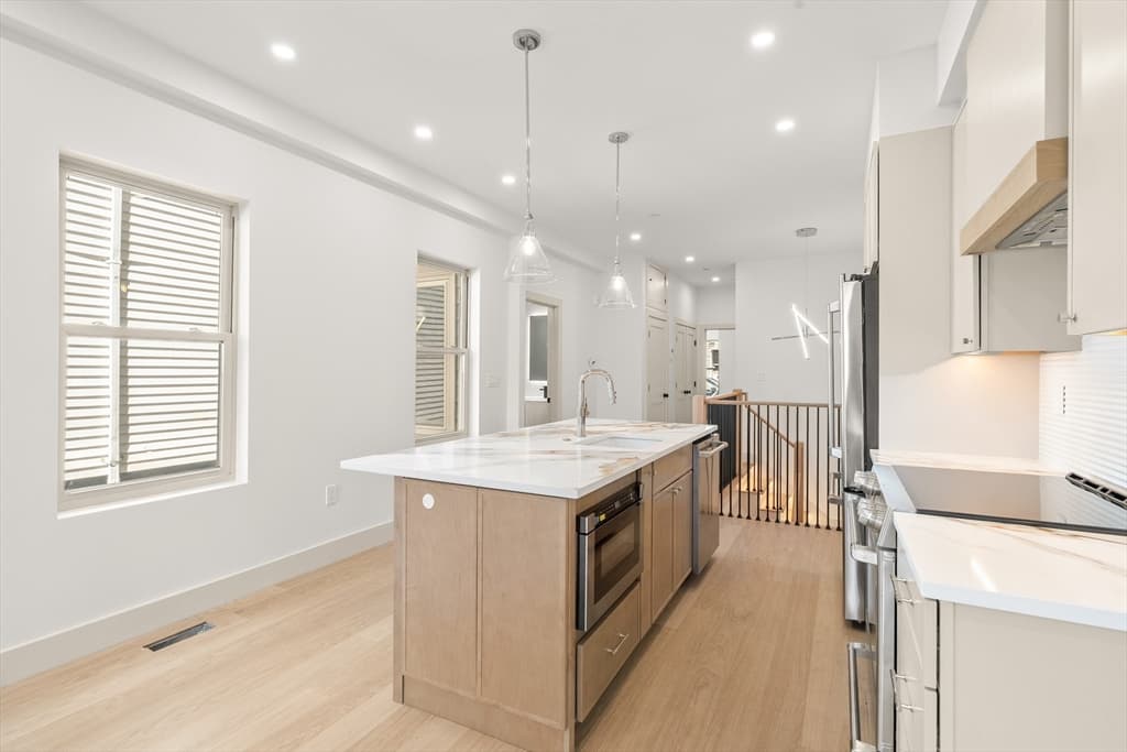 Condominium at 17 Princeton St # 1, Boston MA 02128, Boston, photo 6 of 23