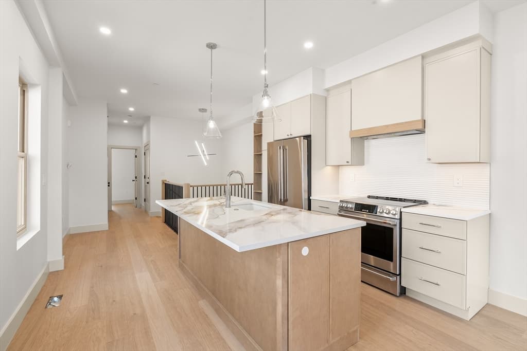 Condominium at 17 Princeton St # 1, Boston MA 02128, Boston, photo 5 of 23