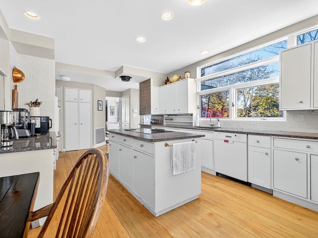 Single Family Residence at 432 Dedham St, Newton MA 02459, Newton, photo 10 of 26