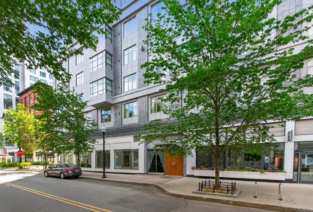 375 Canal St # 801, Somerville MA 02145