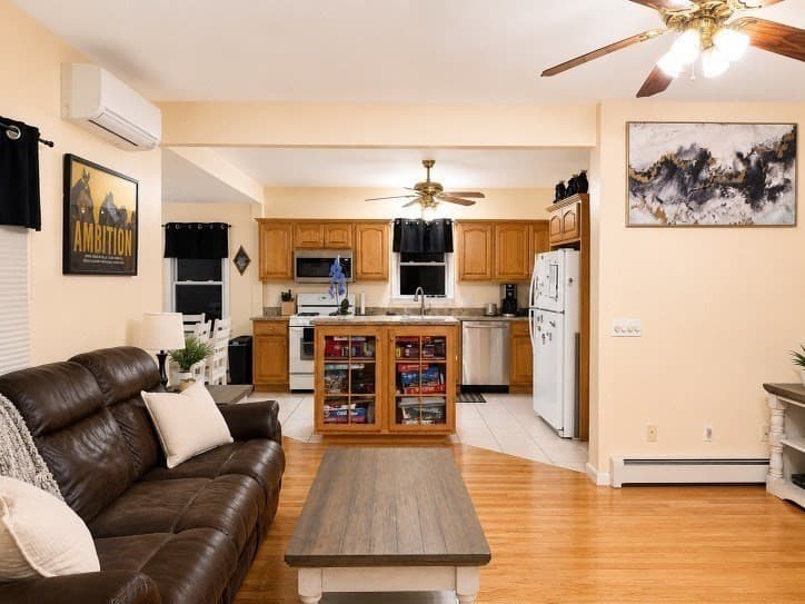 Single Family Residence at 103 Tucker St, Fall River MA 02724, photo 13 of 26