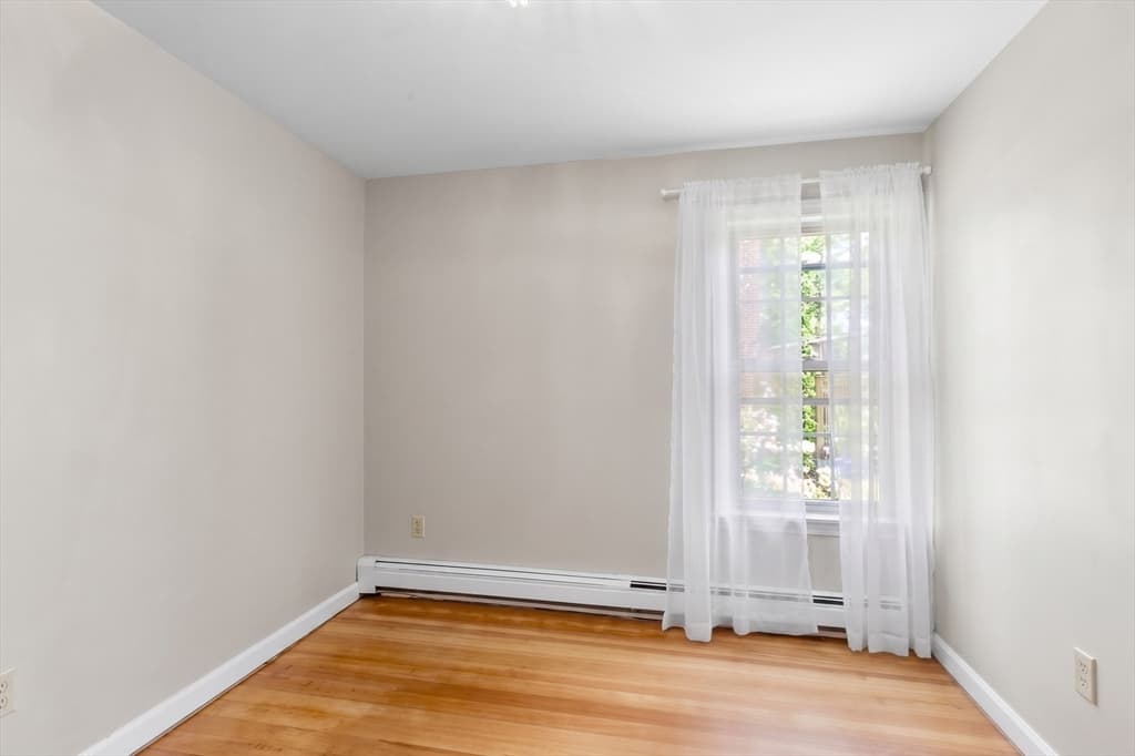 Single Family Residence at 6 Parkin Ct, Taunton MA 02780, photo 17 of 33