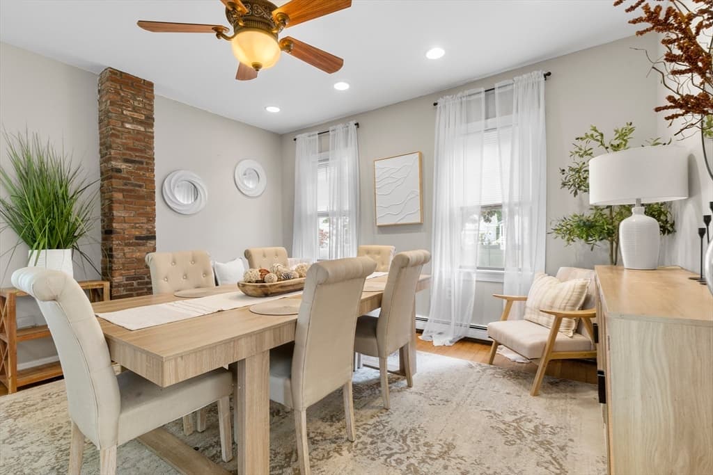 Single Family Residence at 6 Parkin Ct, Taunton MA 02780, photo 11 of 33