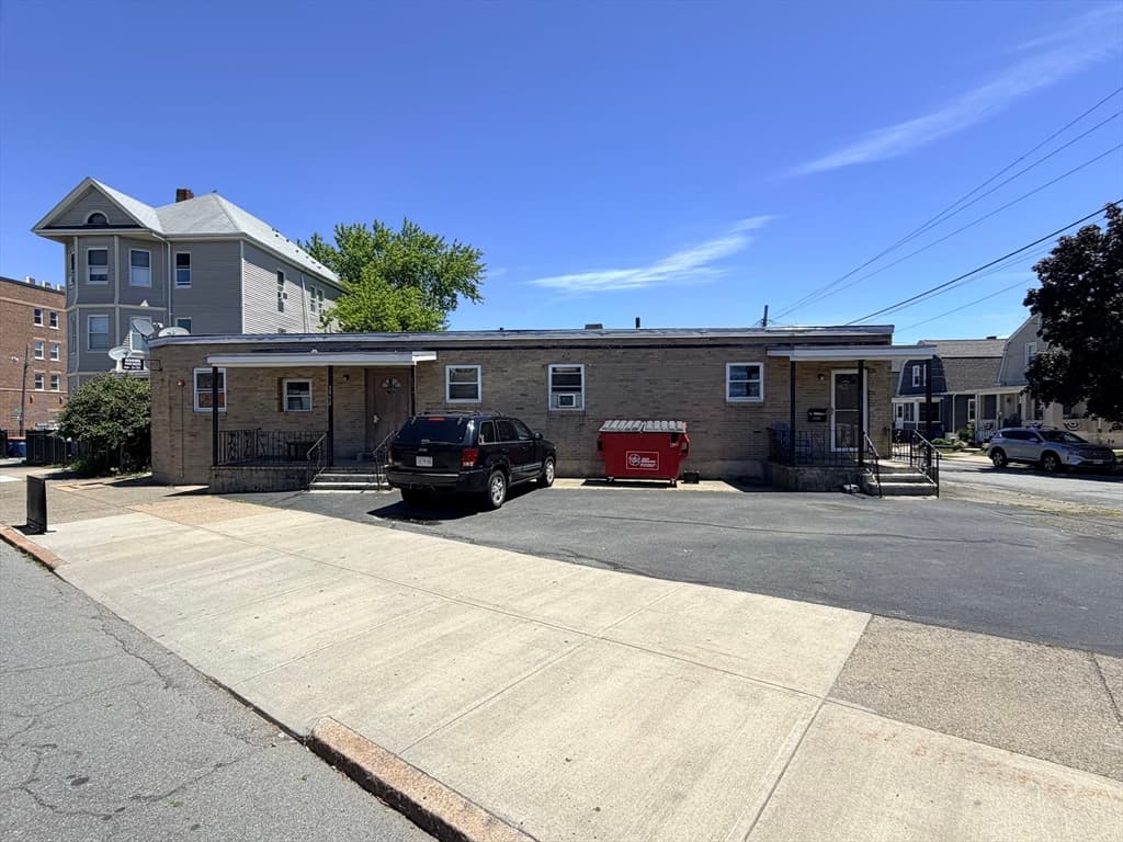 1840-1846 Acushnet Ave, New Bedford MA 02746