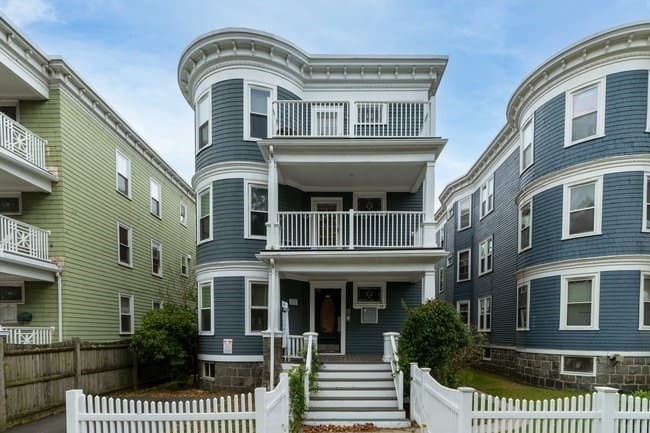 25 Pleasant Street, Boston MA 02125
