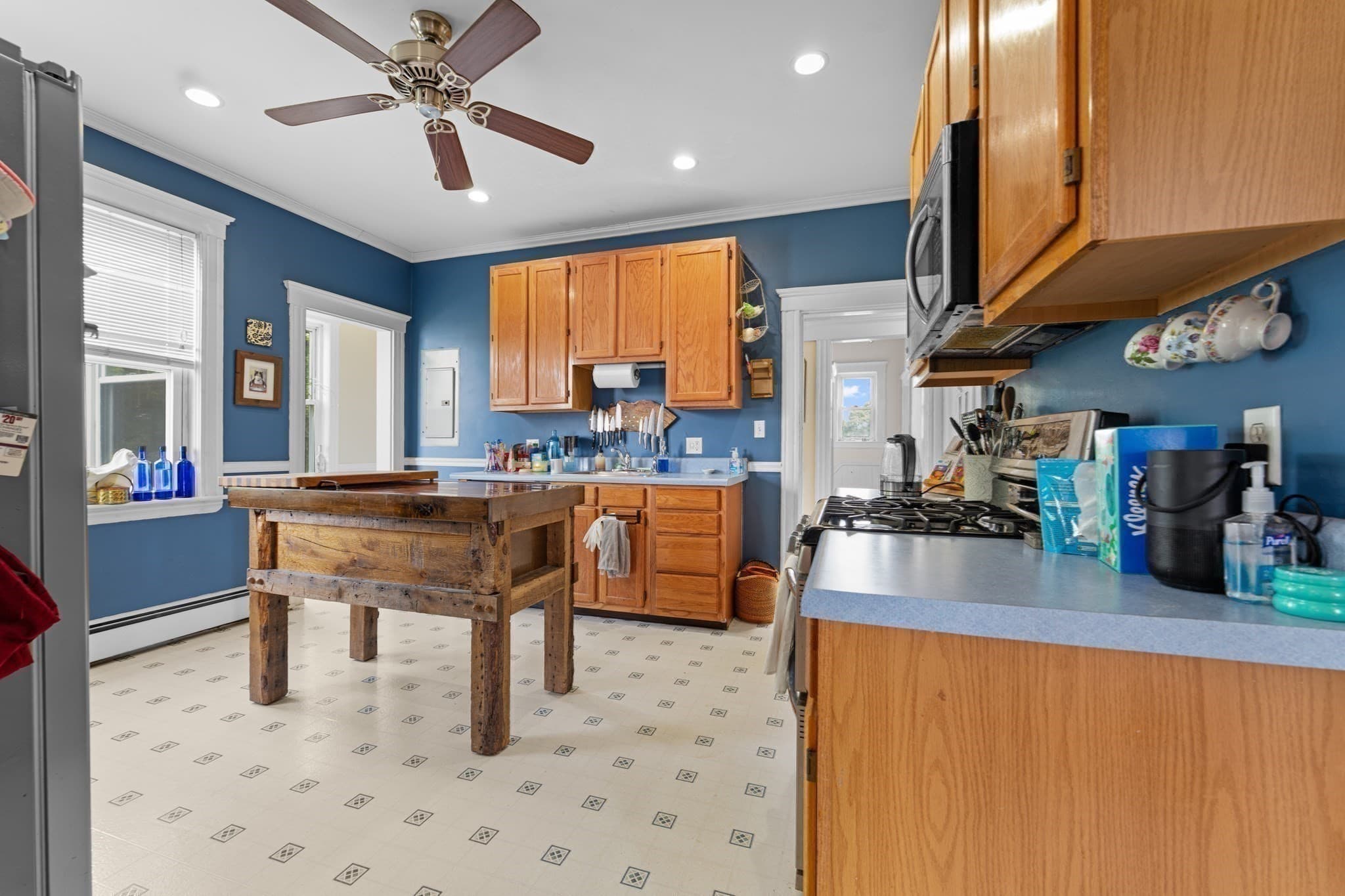 Multi Family at 14 Columbia Rd, Wakefield MA 01880, Wakefield, photo 9 of 23