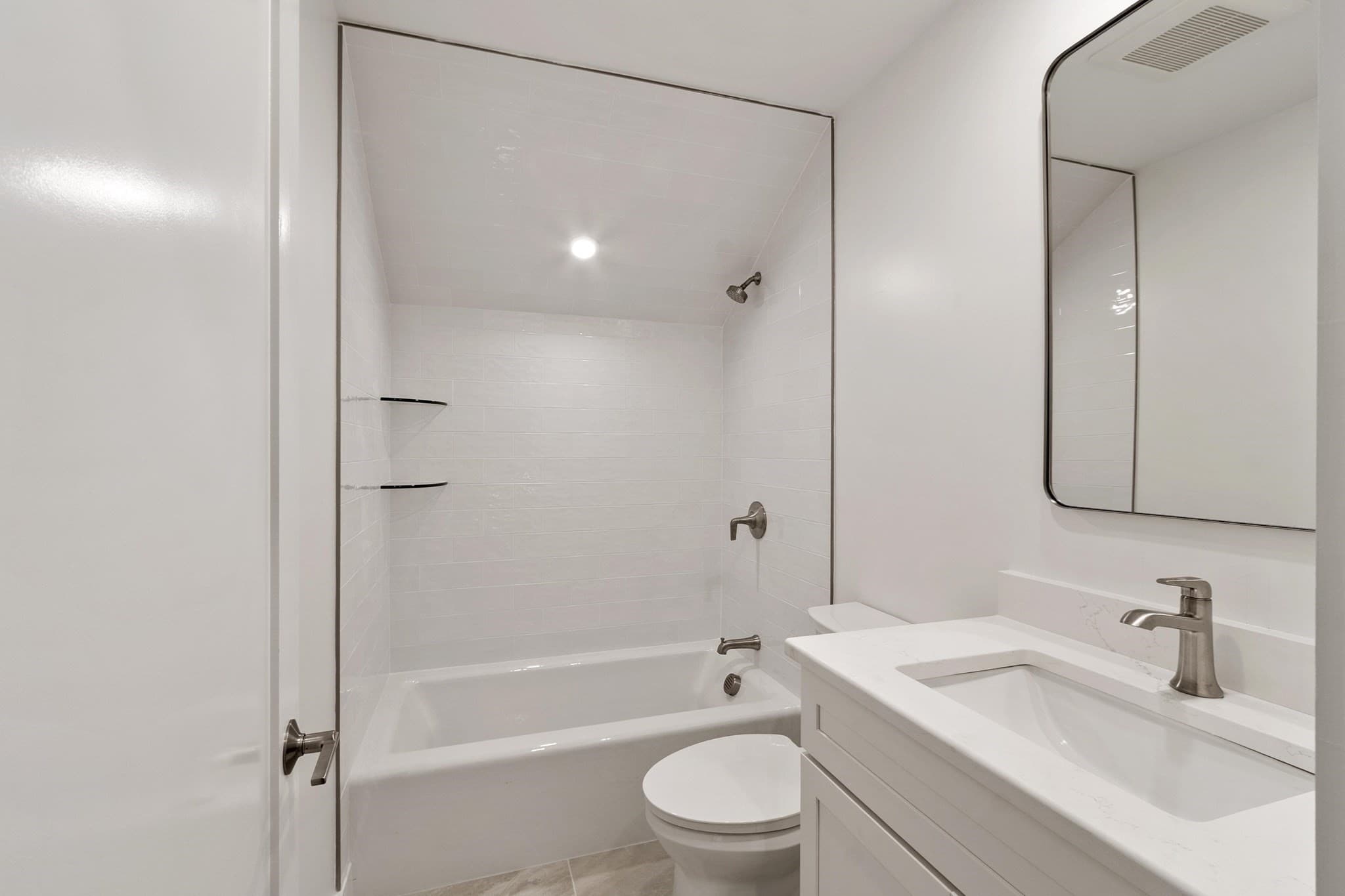 Condominium at 225 Middlesex Turnpike # 107, Burlington MA 01803, Burlington, photo 36 of 42