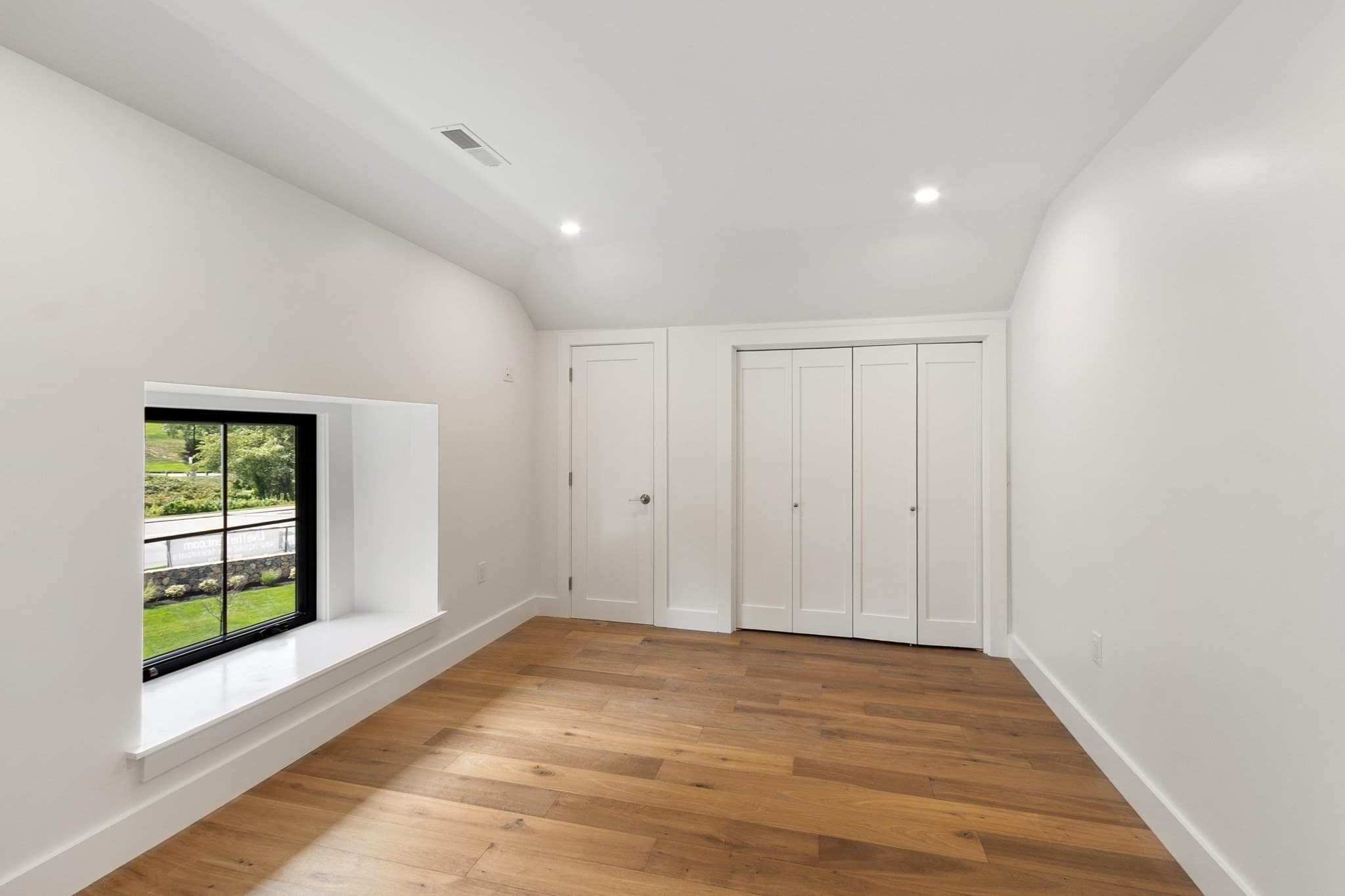 Condominium at 225 Middlesex Turnpike # 107, Burlington MA 01803, Burlington, photo 34 of 42