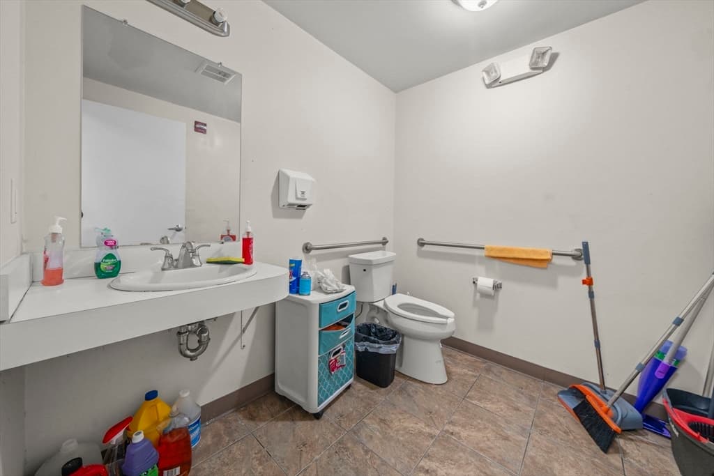 682 Broadway, Chelsea MA 02150 photo 13