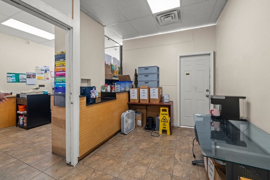 682 Broadway, Chelsea MA 02150 photo 10